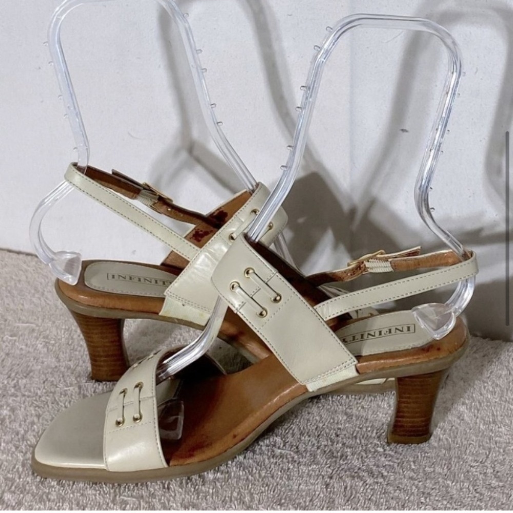 SOLD-Vintage Infinity Ivory Thick Strap Chunky Heel Sandals 8 - Picture 6 of 11